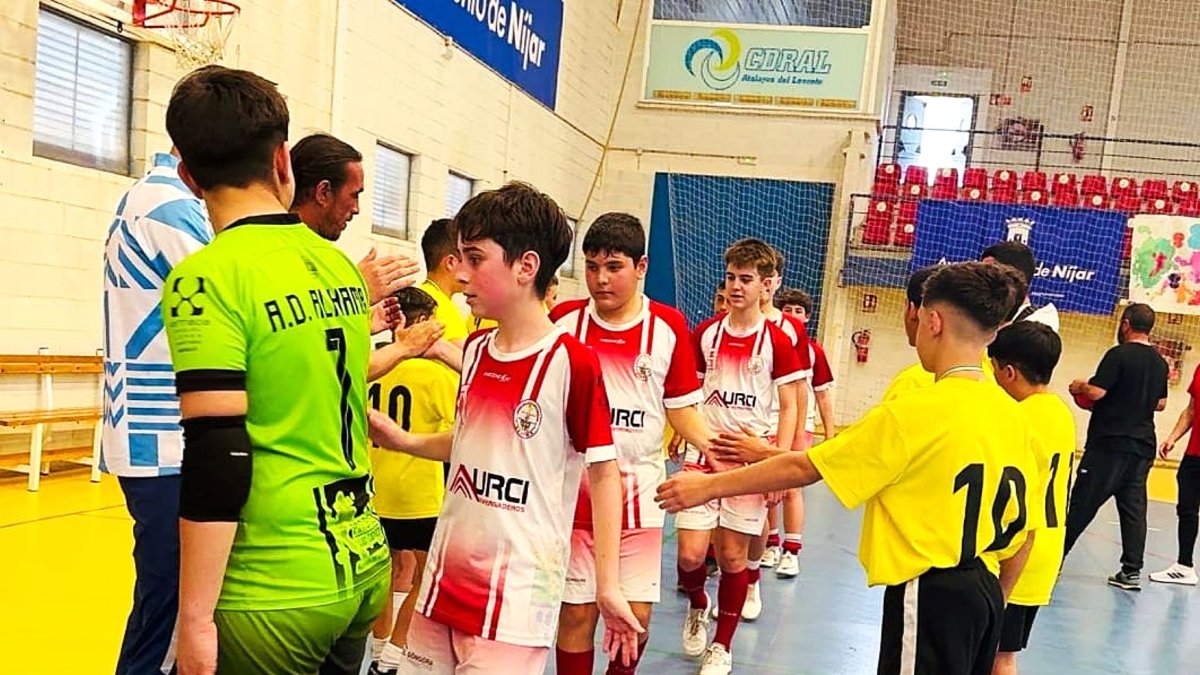 Pasillo a los campeones Infantiles