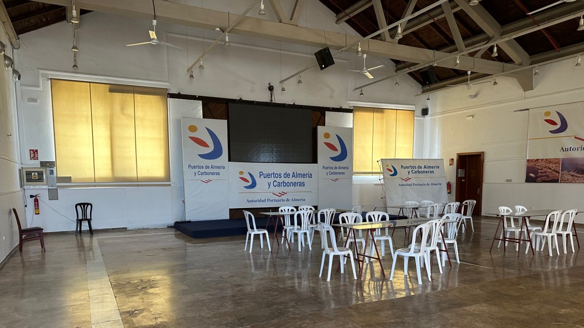 Interior de la sala Varadero de la Autoridad Portuaria