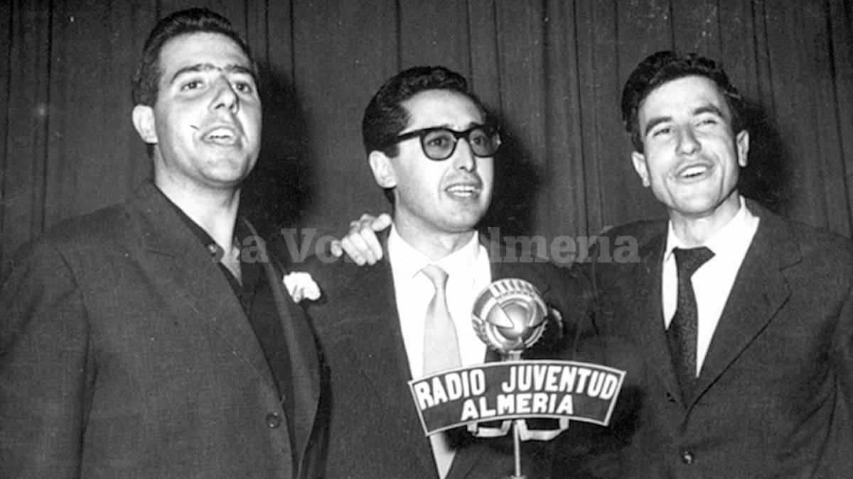 Rostros y voces históricas de la radio almeriense como los de Luis Criado y Sigifredo Ortega empezaron en Radio Juventud.