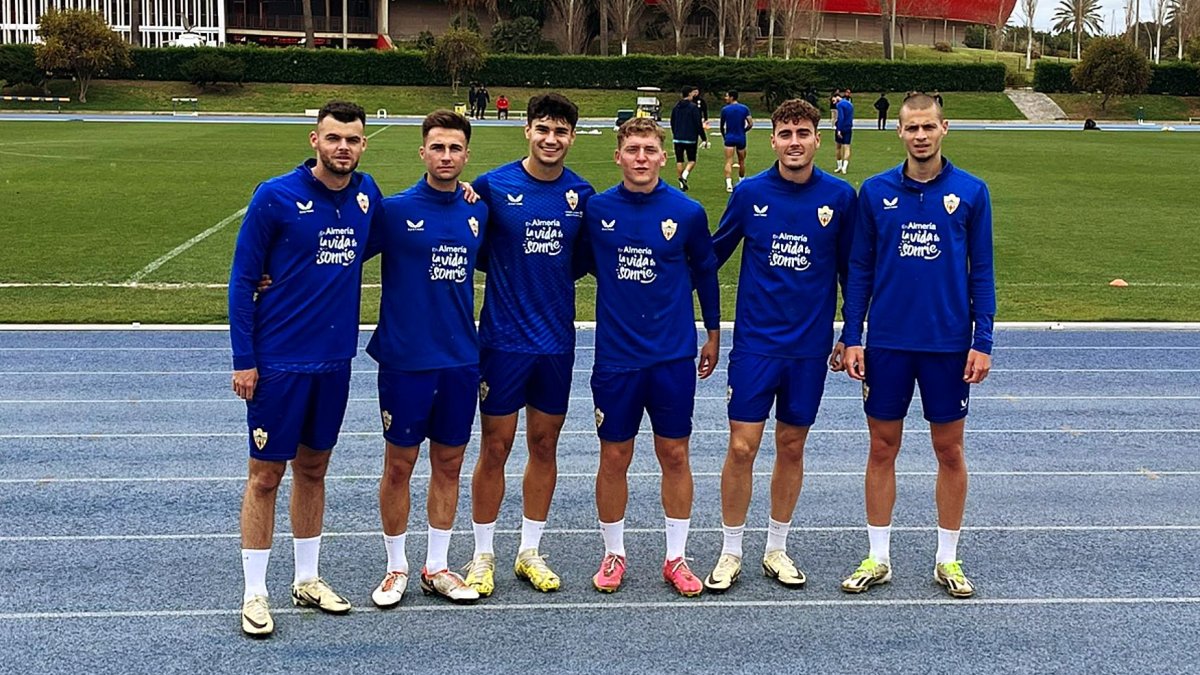 Cantón, Peñalver, Sanz, Ballestero, Abel y Álex.