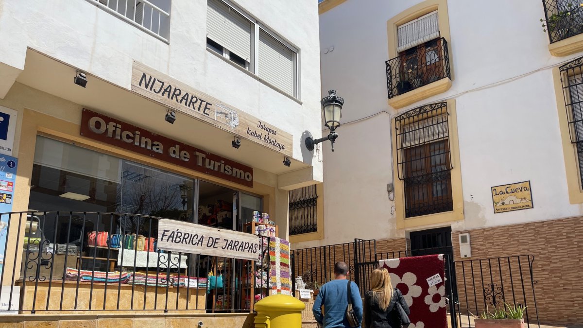 Una de las oficinas de turismo de Níjar.