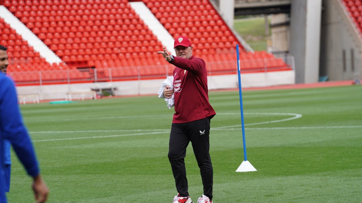 La convocatoria de Pepe Mel para el partido ante Osasuna está lista.