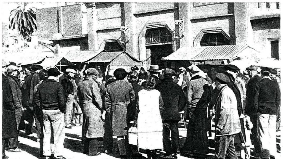 Barcelona en 1935 con más de 100 mil murcianos y almerienses. BIBLIOTECA NACIONAL