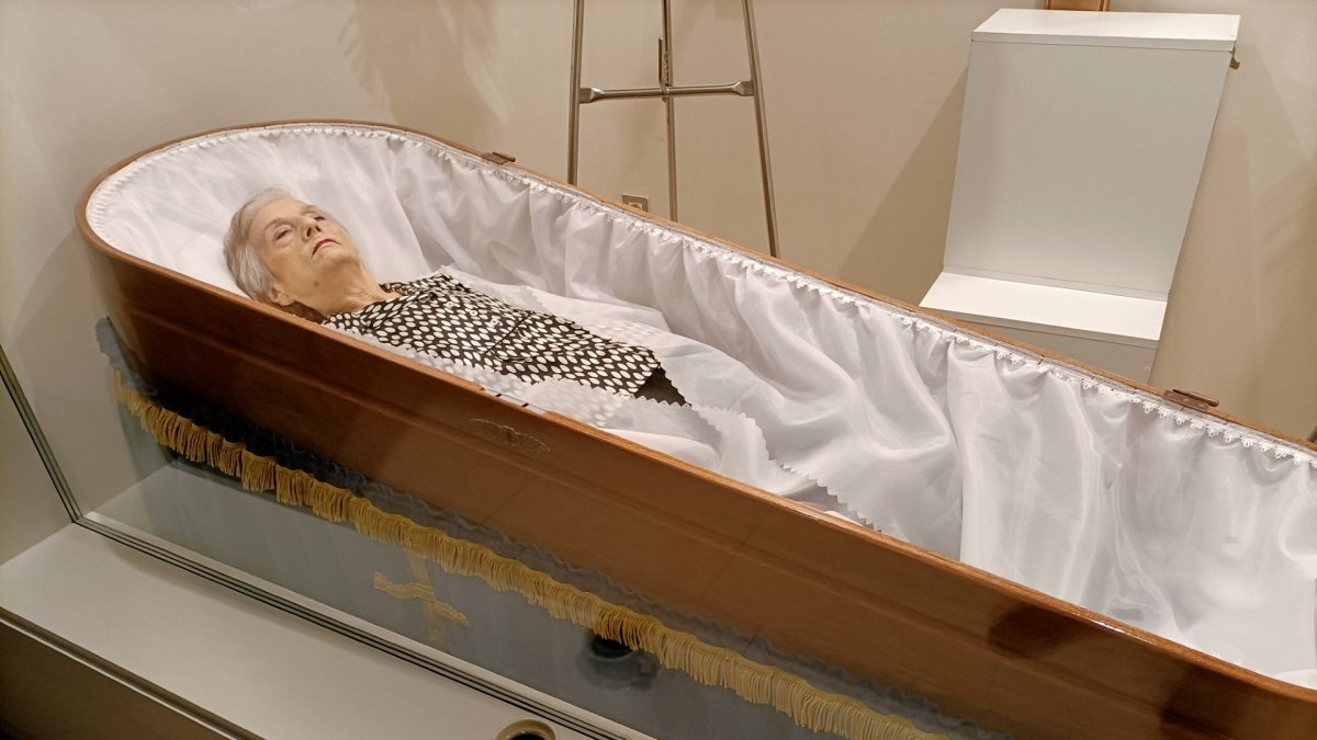 Carmela Camacho en el Tanatorio El Centro.