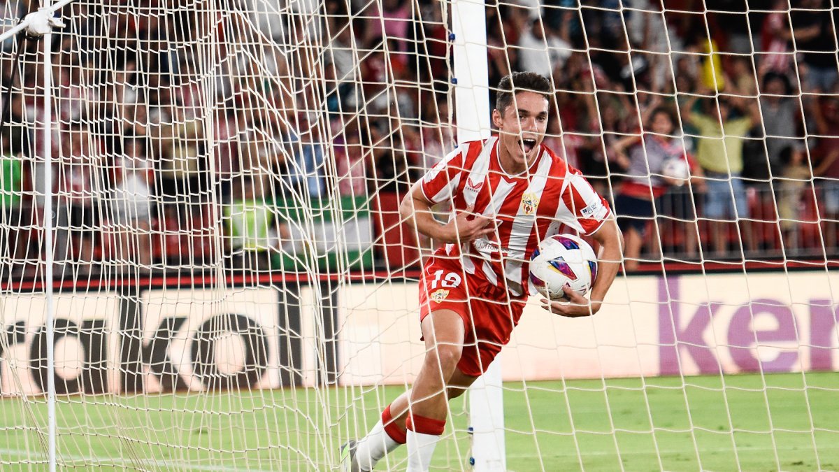 Arribas en la celebración de su gol en Los Juegos Mediterráneos