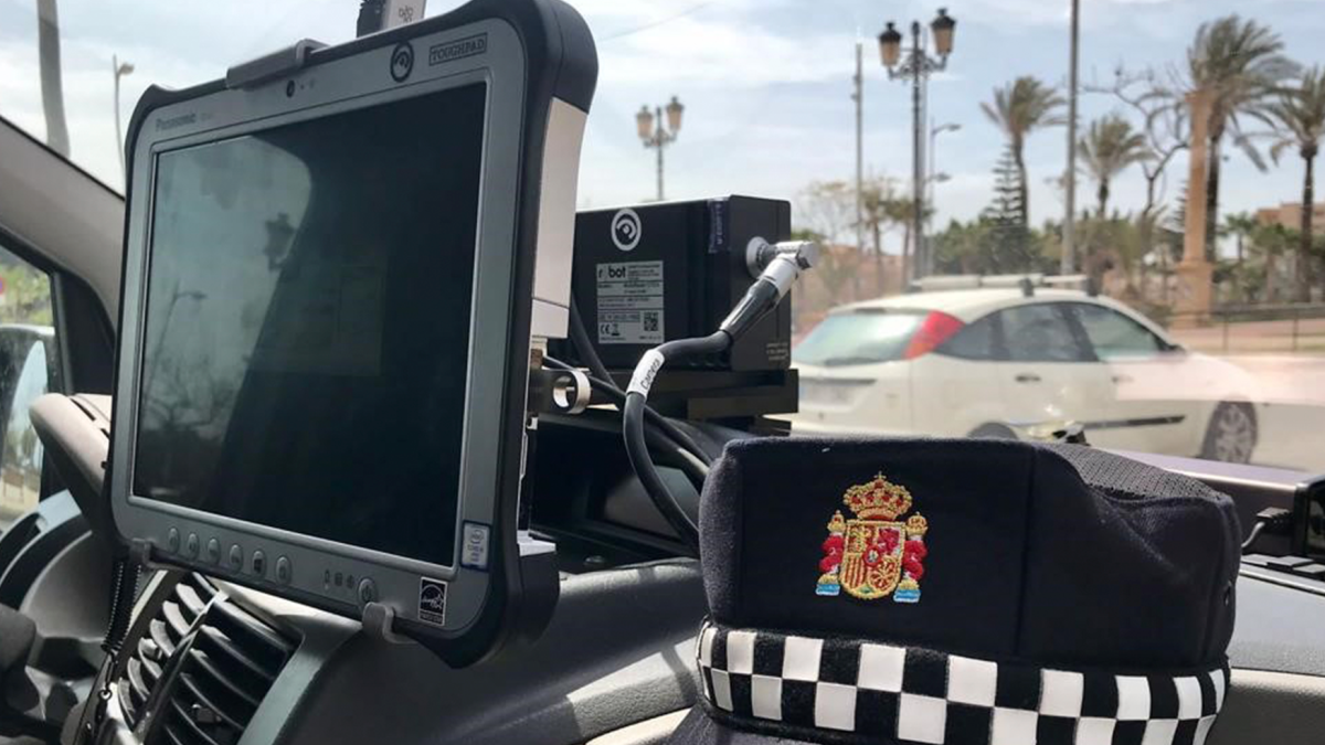 Un control de velocidad.