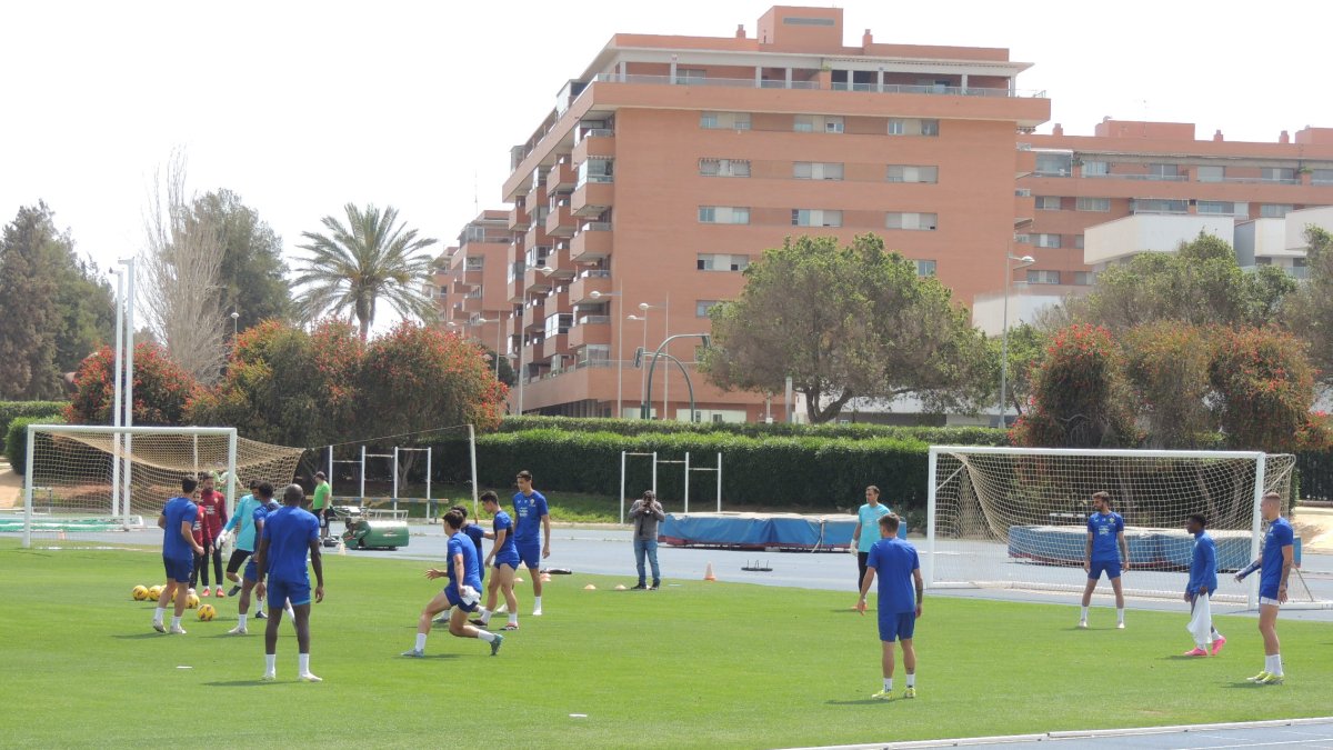 Entrenamiento de el Anexo de los jugadores suplentes