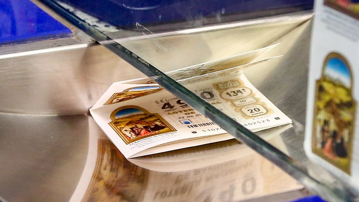 La Lotería Nacional del sábado sonríe a Almería.