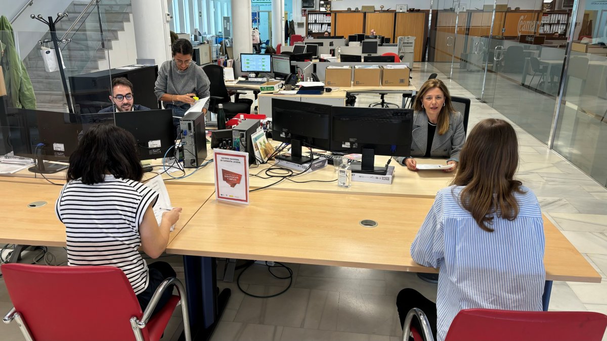 Trabajadores del área de Empleo de la Cámara de Comercio de Almería.