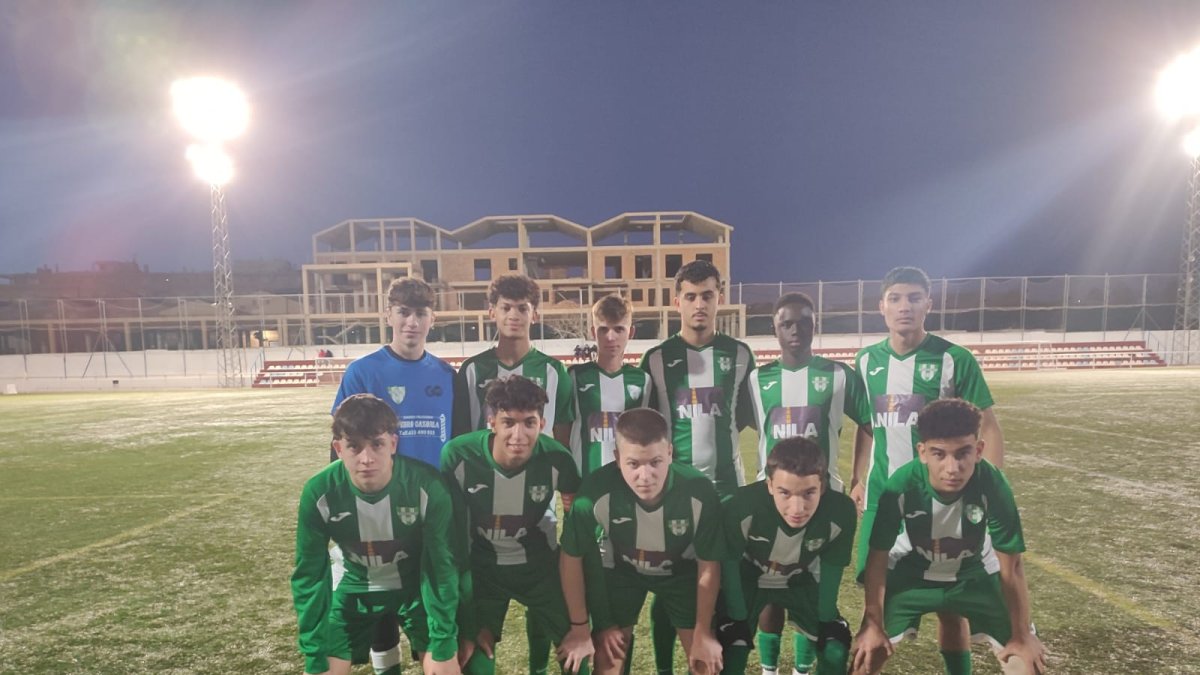 Juan Jesús González Cuenca con sus compañeros de Los Gallardos.