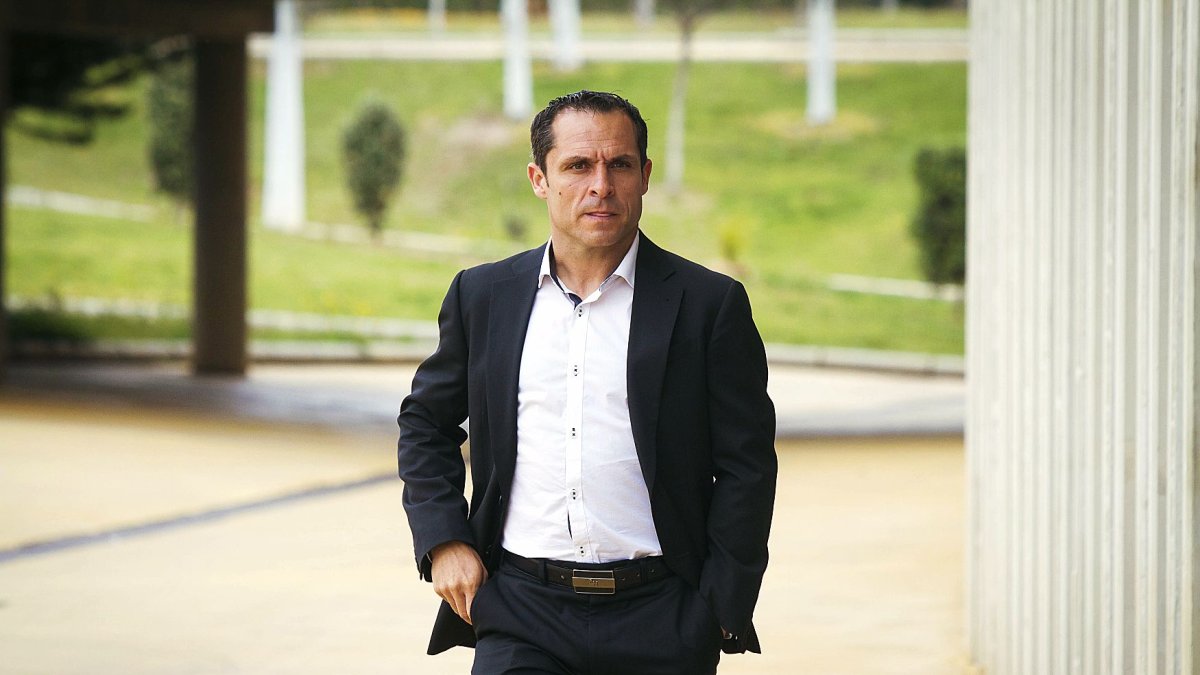 Sergi llegó para salvar al equipo y no lo pudo evitar.