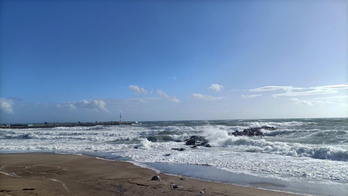 Este sábado el viento será el gran protagonista en todos los puntos de la costa almeriense.