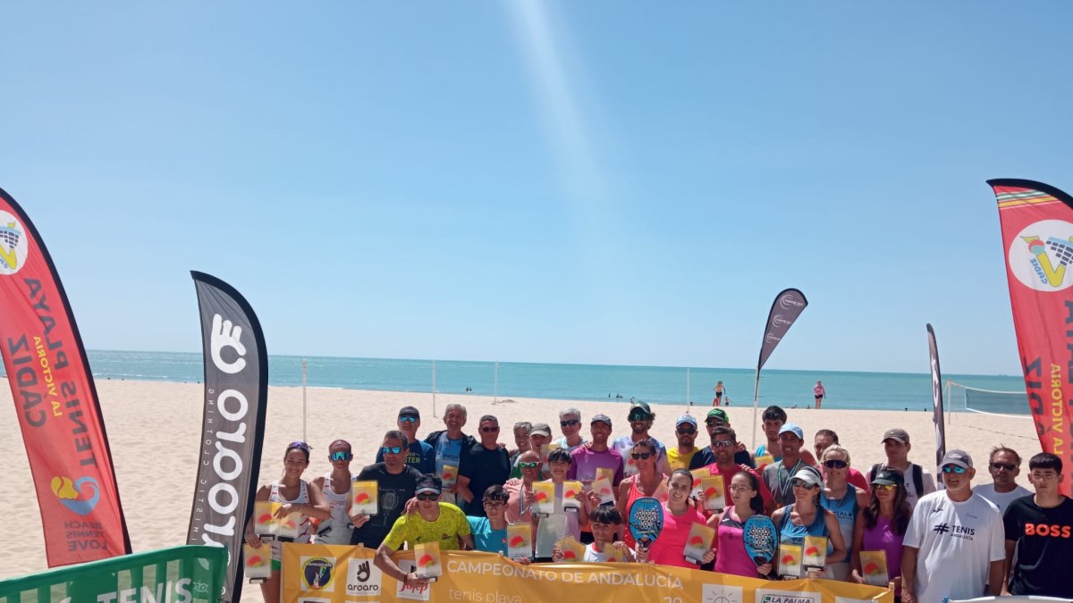 Foto de familia de los participantes almerienses
