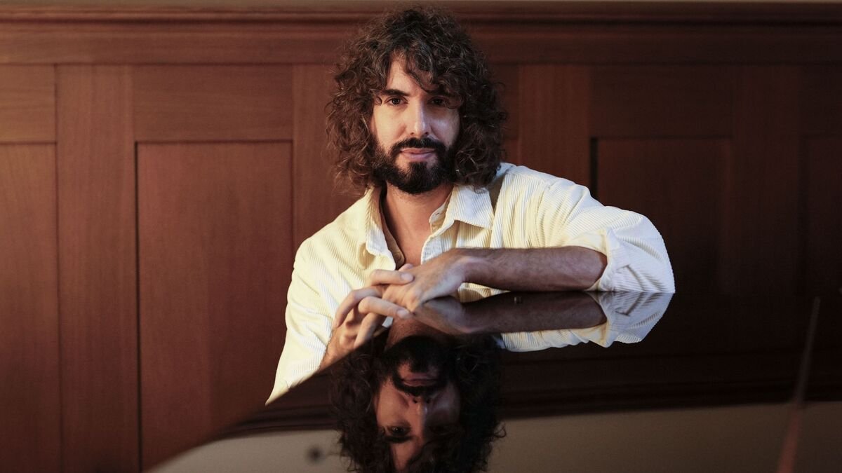 El artista Mikel Izal.