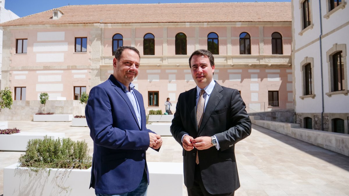Juan Manuel Martín, director del Museo del Realismo, y Fernando Giménez, diputado prov. Presidencia