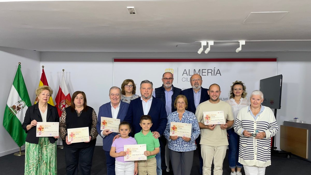 Ganadores del concurso municipal de las Cruces de Mayo.