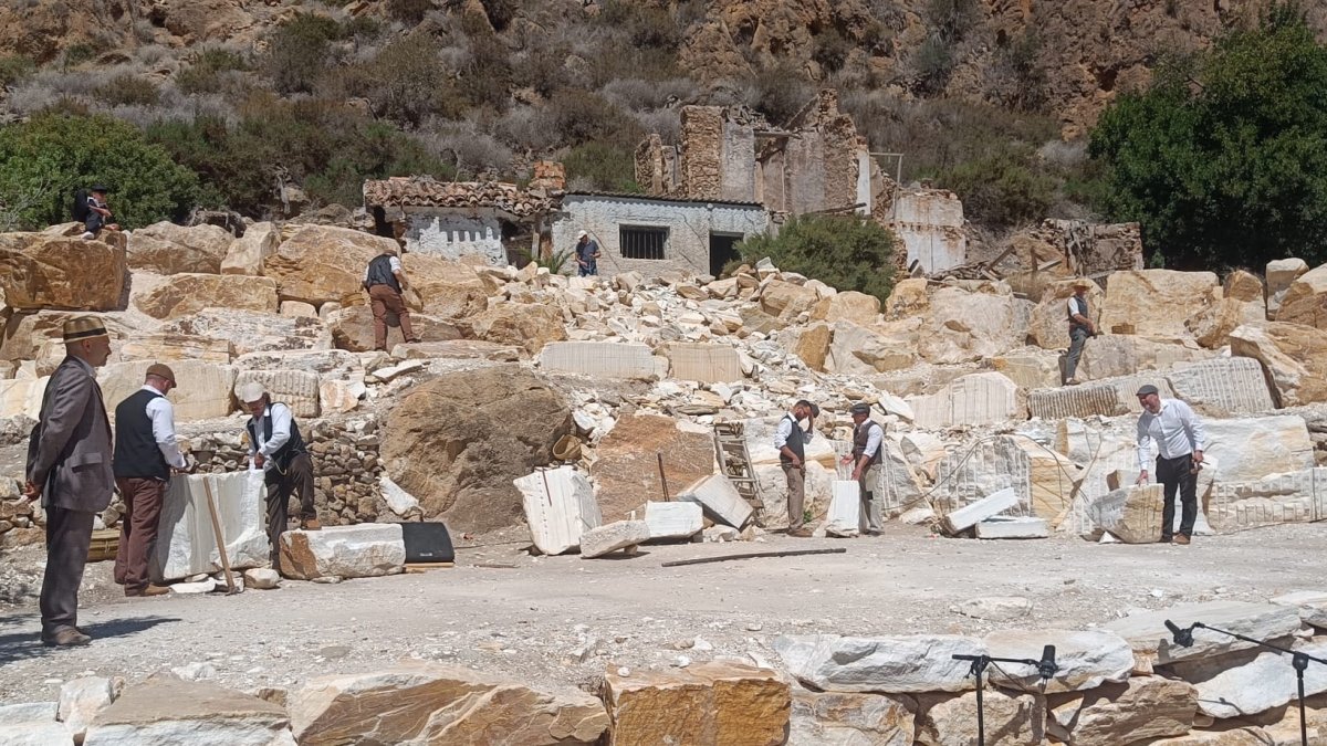 Escena de 'La vida en la cantera', una de los teatros de la jornada de 'Caciques y Canteros'