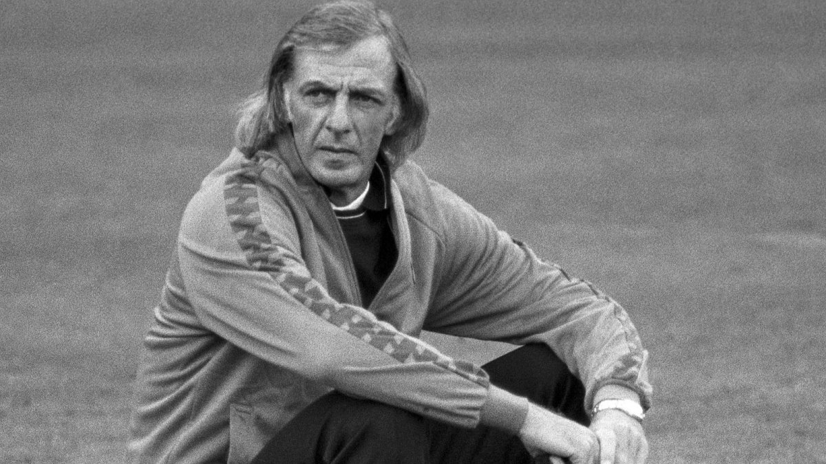 Muere César Luis Menotti, mito del fútbol argentino.