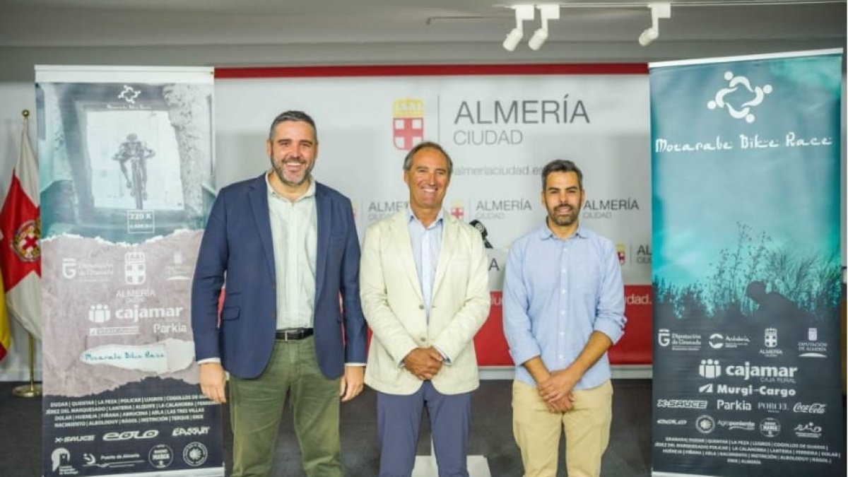 Foto en la jornada de presentación de la maratón que concluirá en Almería