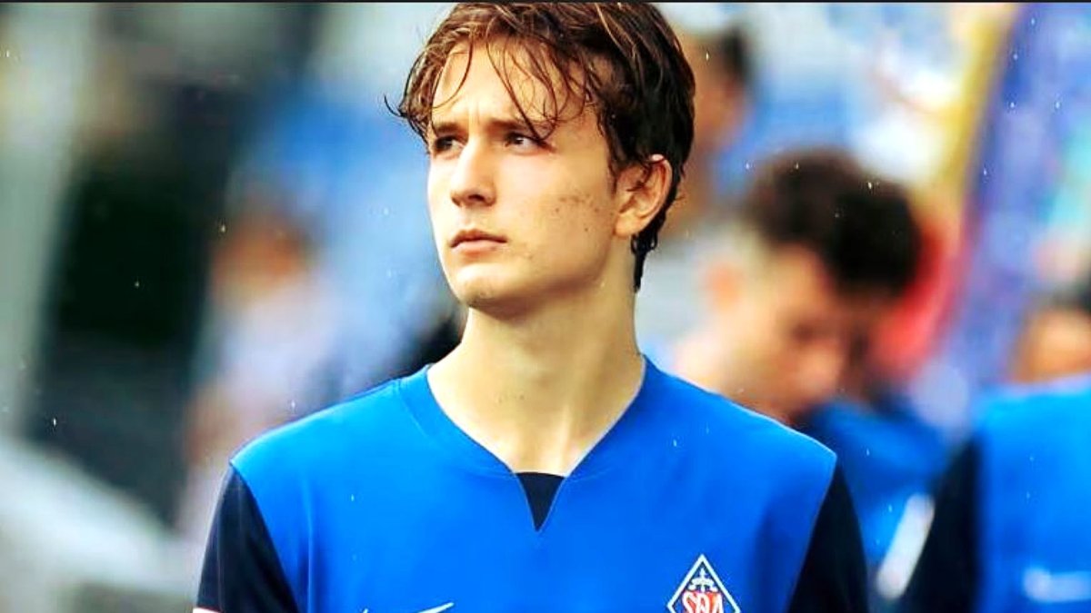 Félix Garreta está cedido por el Real Betis al Amorebieta.