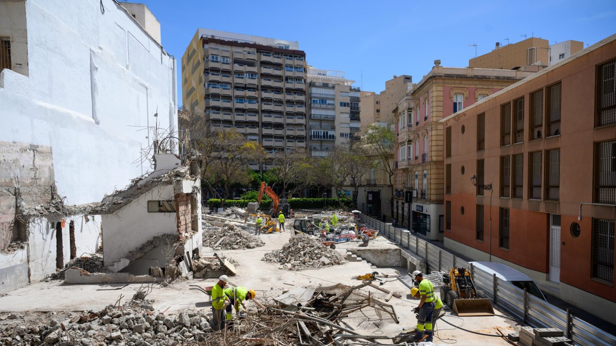 Imagen de archivo de los últimos días de demolición del edificio central de Correos