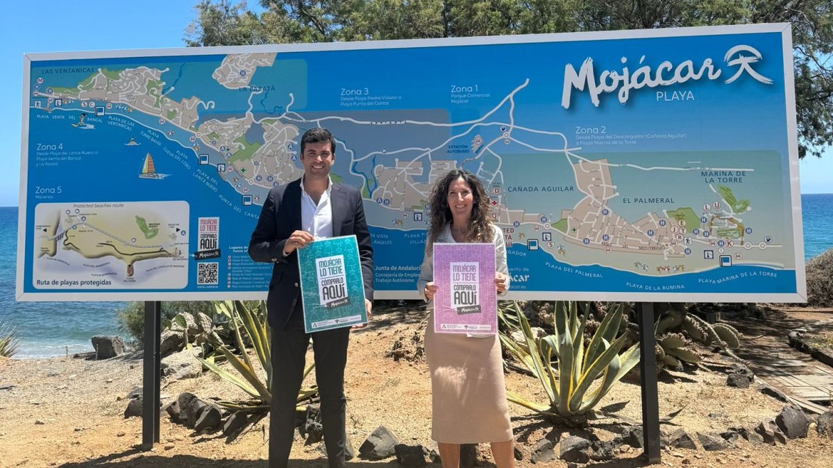 Presentación de la campaña para incentivar el comercio local en Mojácar.