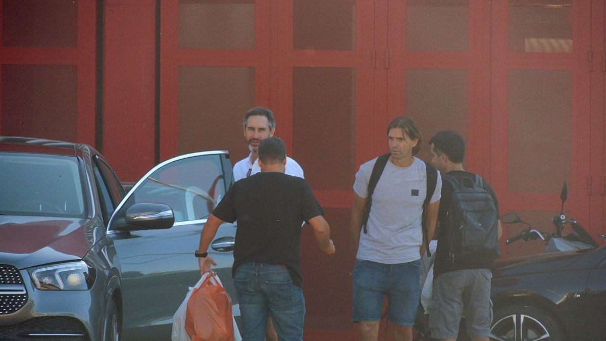 Vicente Moreno y Dani Pendín saliendo del Mediterráneo.