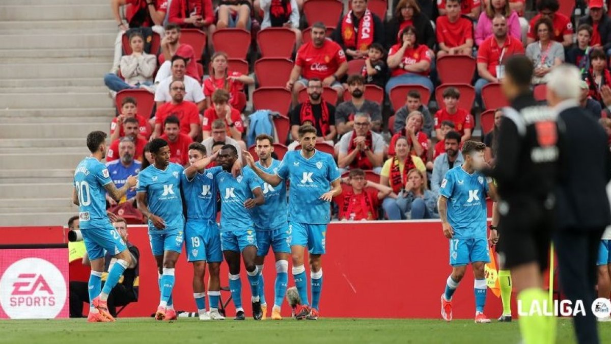 El zurdazo de Langa será uno de los goles de la temporada en Primera División pero no bastó para ganar.