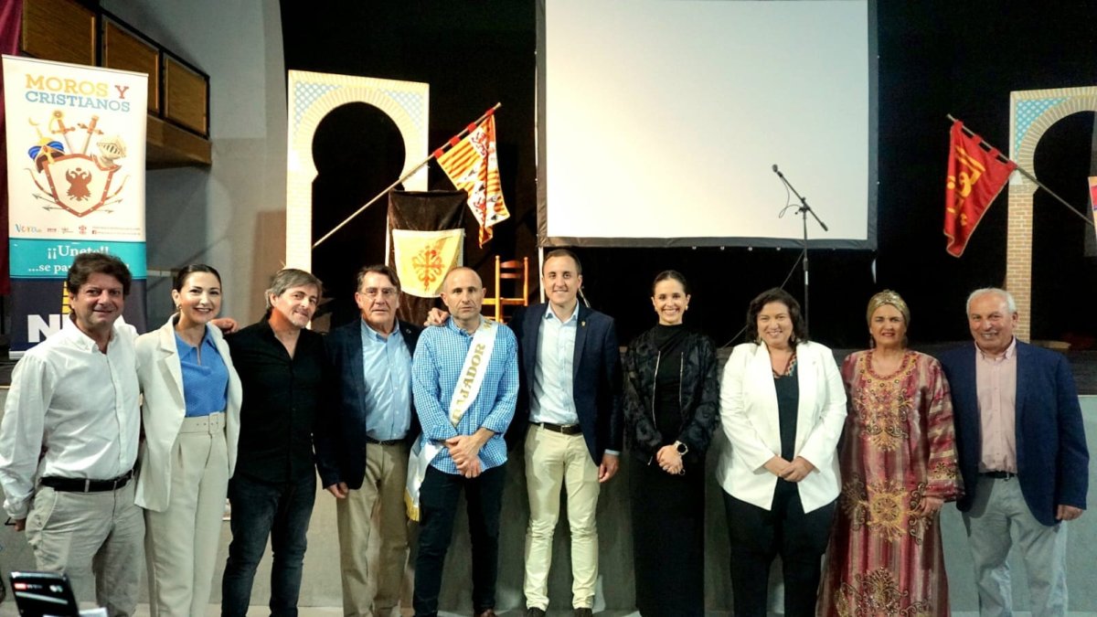 El Cine Regio de Vera acogió este sábado la gala de presentación de la XI Edición de Moros y Cristianos.