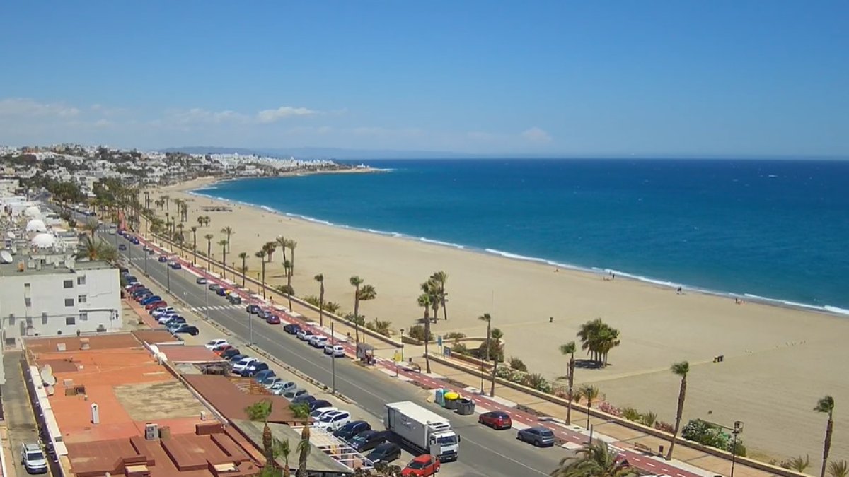 Imagen de la costa mojaquera este martes que ofrece una de las cámaras instaladas.
