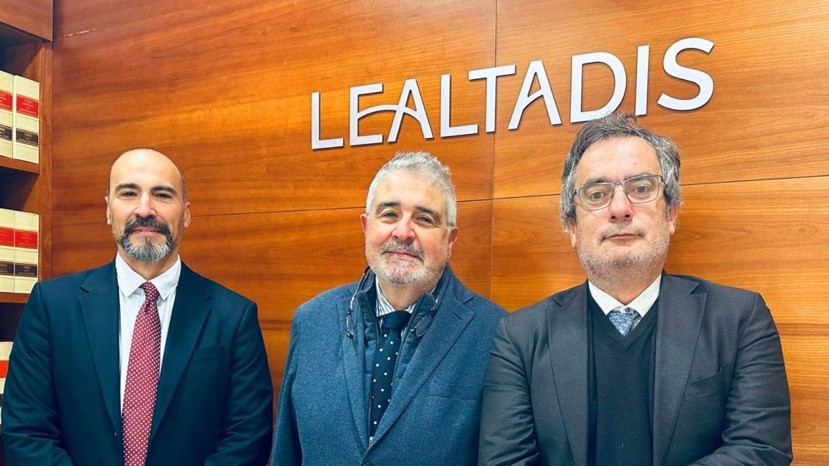 Pedro Fdez Cabrera, José Pascual Pozo y J. María Campos.