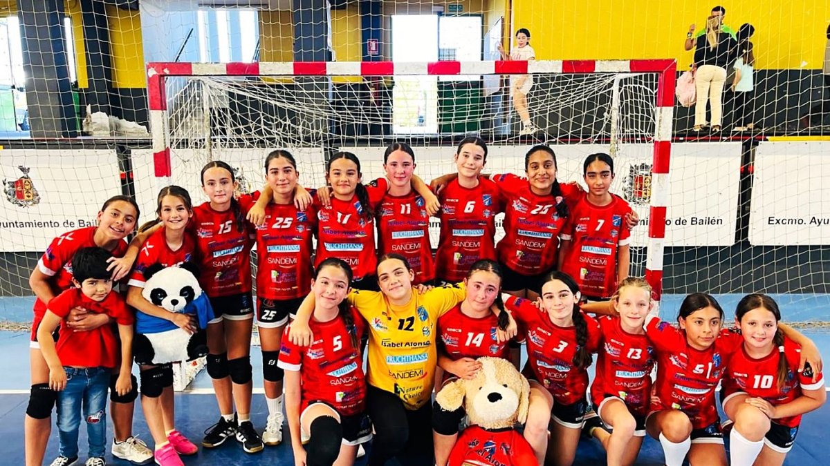 El Alevín Femenino del club ejidense en el CADEBA que se celebró en Jaén.