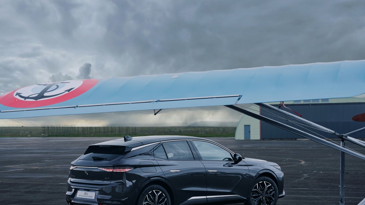 El DS 4 ANTOINE DE SAINT EXUPÉRY incorpora detalles y acabados exclusivos
