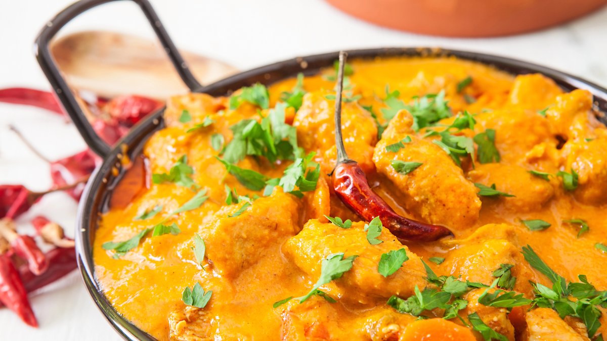 Pollo al curry para este miércoles. Foto de trexec descargada en Depositophotos.com