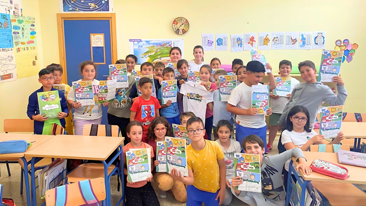 Alumnado de El Ejido en una actividad con Los SuperRecicladores.