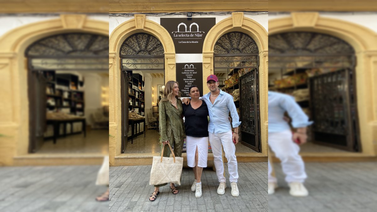 Isabel Montoya junto a David Bisbal y Rosanna Zanetti.