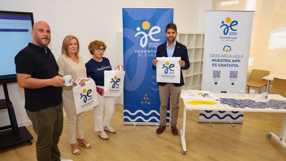 Presentación de la nueva imagen de Juventud en el espacio Murgijoven.