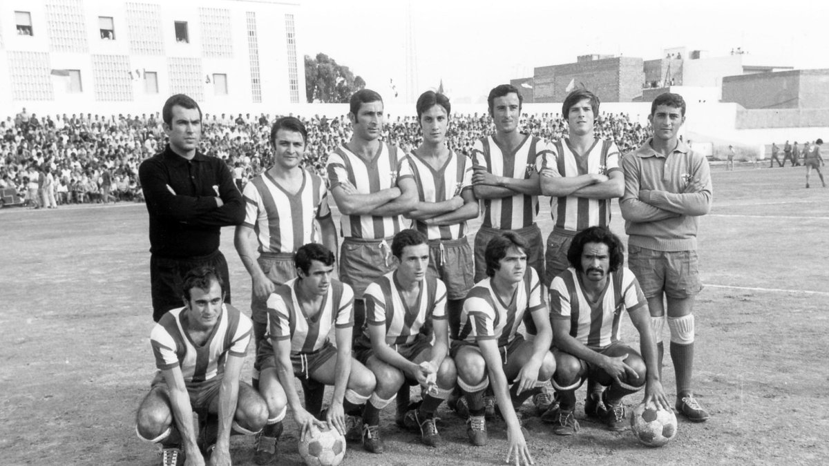 En esta imagen aparece el jugador Amarilla, que se vistió por última vez de rojiblanco aquella temporada.