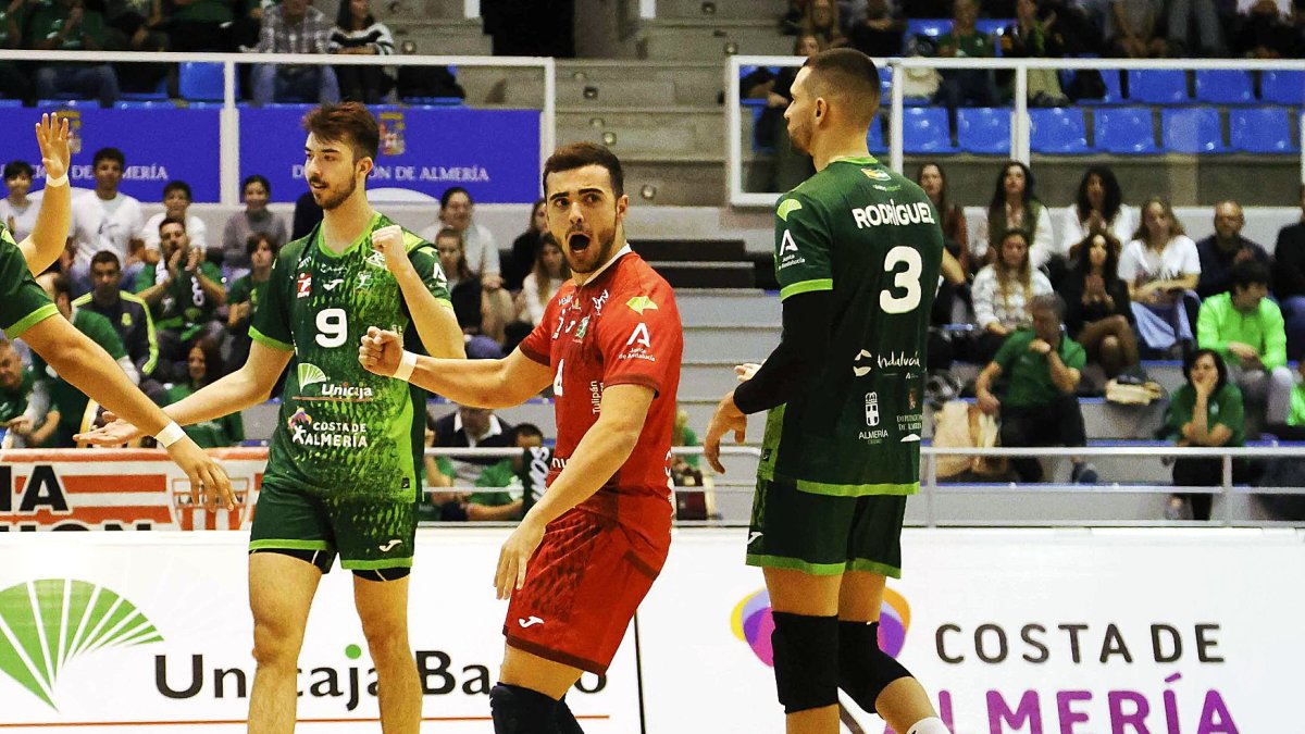 Alejandro Moya en el Moisés Ruíz con la elástica de líbero.