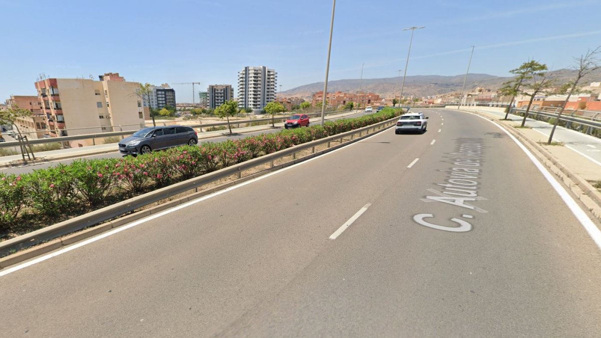 Imagen del puente de la autovía del aeropuerto