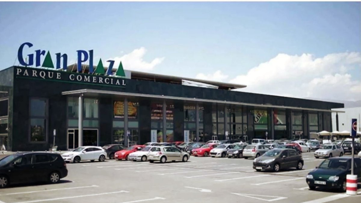 Imagen de archivo del Centro Comercial de Roquetas.