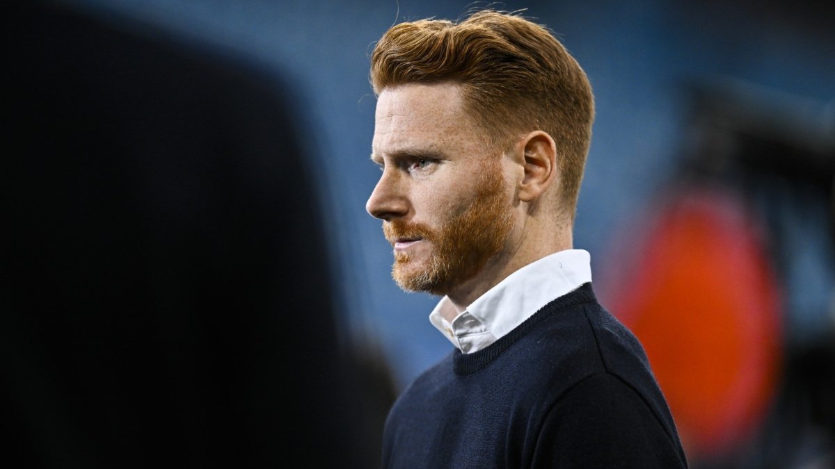 Guille Abascal afronta el reto de tener que llevar al Granada a Primera División.