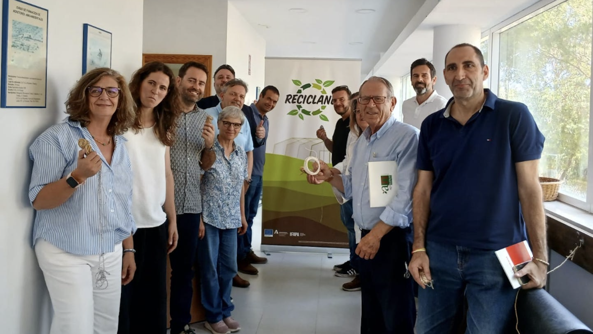 Investigadores y técnicos del proyecto Recicland del Ifapa