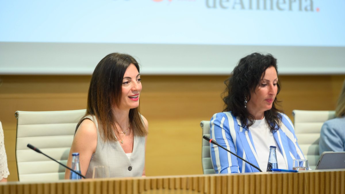 Rosario Soto, presidenta de la Autoridad Portuaria durante su intervención