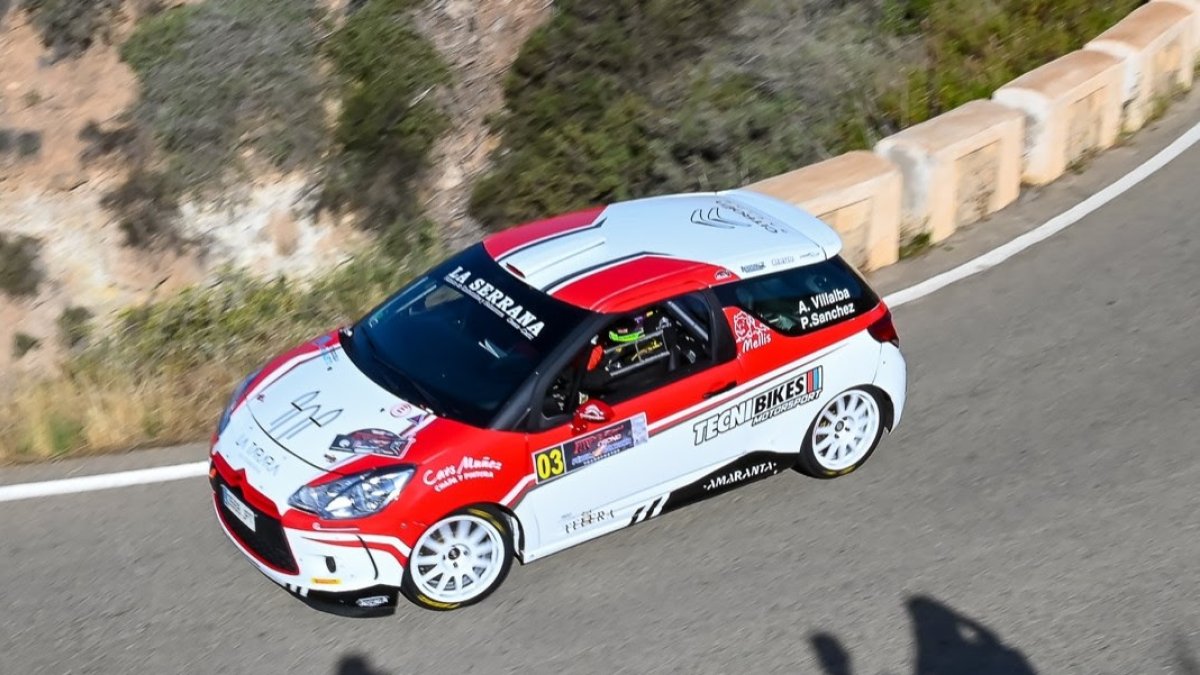 Los ganadores de la prueba Antonio José Villalba y Pablo Sánchez, con su Citroën DS3