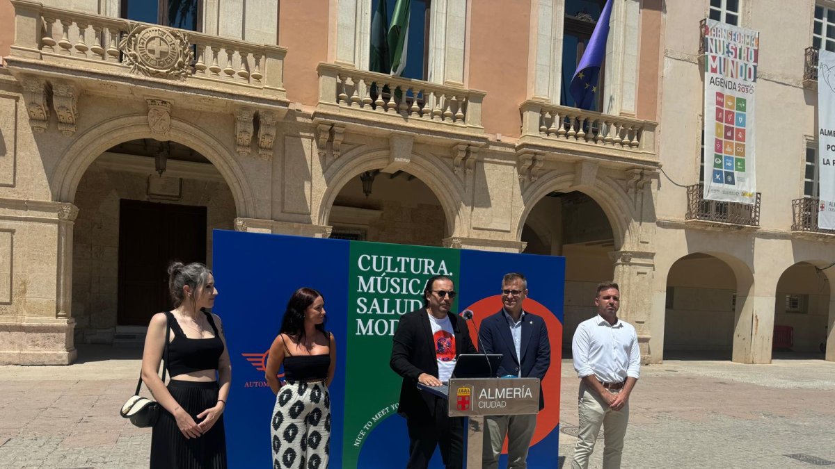 Momento de la presentación del evento