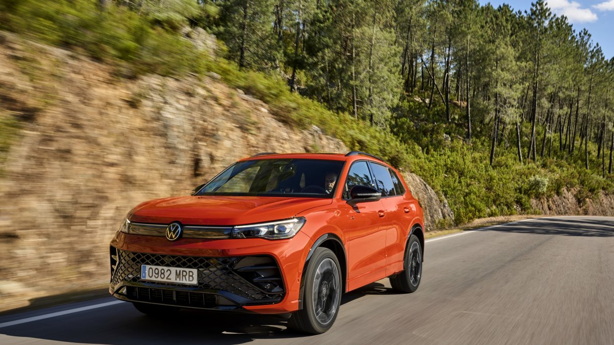 La oferta arranca en los 36.600 euros para un Tiguan con hibridación ligera de 48 V con 130 CV que se desenvuelve perfectamente en todos los terren