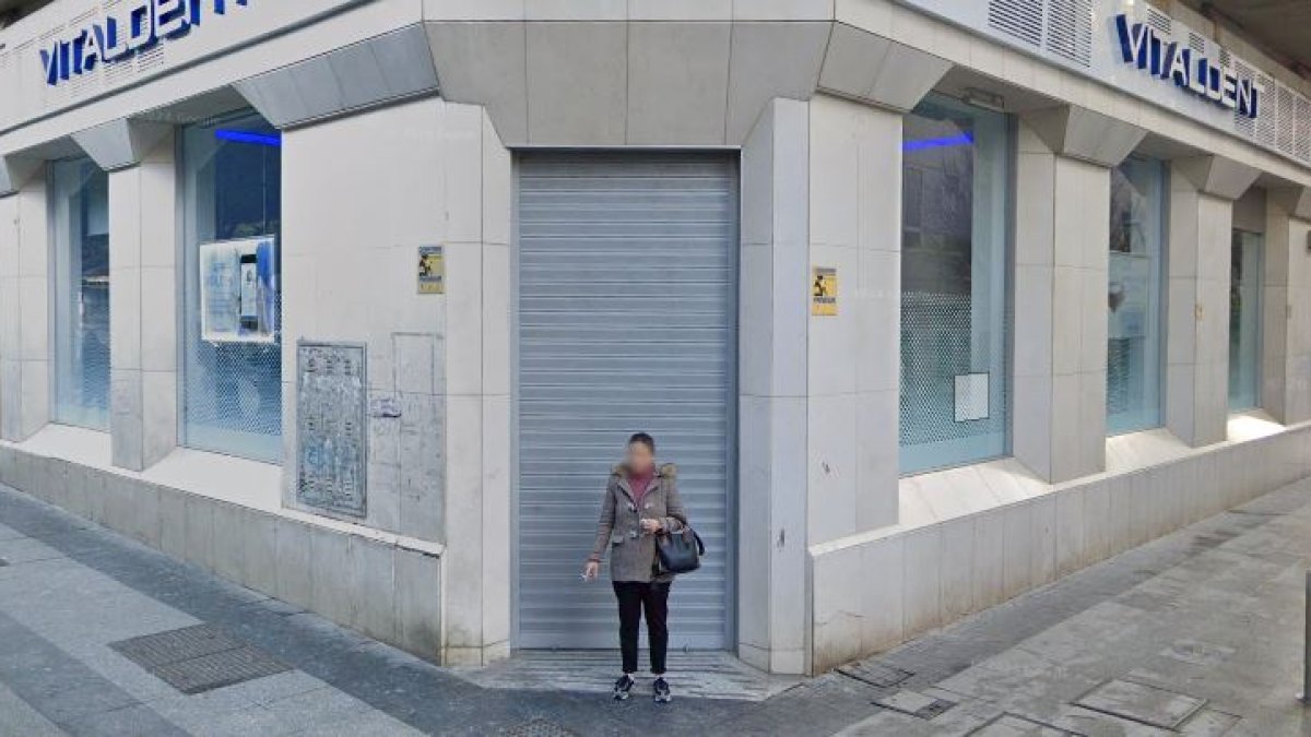 Vitaldent cierra sus puertas y se muda a la Rambla Federico García Lorca.