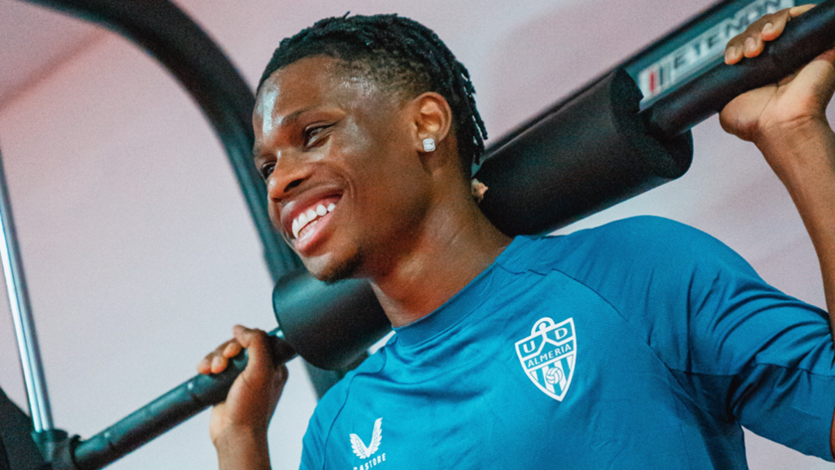 Ramazani ha vuelto feliz al Almería y se juega un buen contrato.