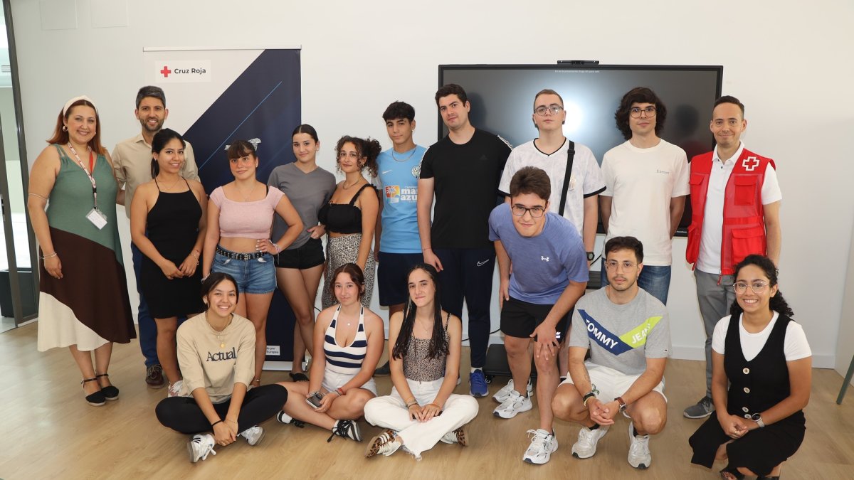 Jóvenes participantes en la acción formativa de Cruz Roja en El Ejido.